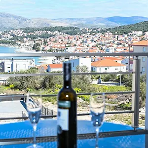 Luxury With Swimming Pool Ana Apartment Trogir